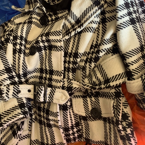 Cute jacket - Picture 1 of 3